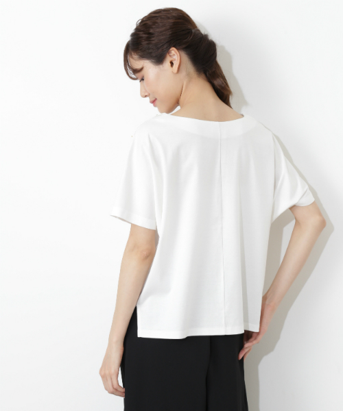 NATURAL BEAUTY BASIC（ナチュラルビューティーベーシック）の「ボタンショルダーカットソー（Tシャツ/カットソー・レディース・ブラック/オフホワイト/マスタード・MEDIUM）」の8枚目の写真