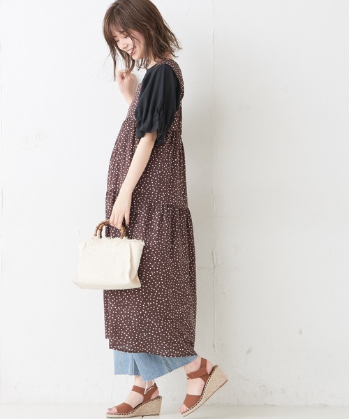natural couture(ナチュラルクチュール)の「タック袖ドルマンTシャツ(Tシャツ/カットソー・レディース・オフホワイト/グリーン/ブラック/ブラウン・FREE)」の20枚目の写真