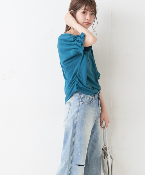natural couture(ナチュラルクチュール)の「タック袖ドルマンTシャツ(Tシャツ/カットソー・レディース・オフホワイト/グリーン/ブラック/ブラウン・FREE)」の15枚目の写真