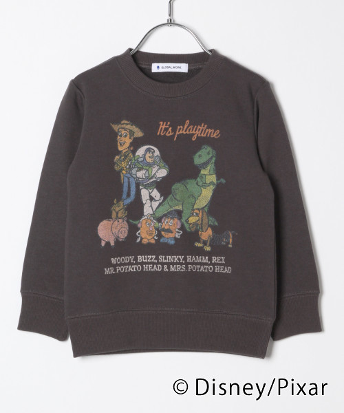 GLOBAL WORK（グローバルワーク）の「【キッズ】Disney・Disney/Pixarスウェットプルオーバー/820807（スウェット・キッズ・ブラック/ベージュ/グレー/ダークグレー・SMALL/MEDIUM/LARGE/X-LARGE/XX-LARGE）」の3枚目の写真