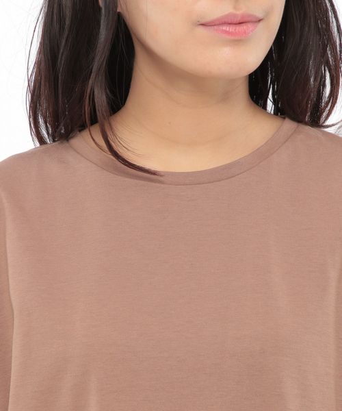LAKOLE（ラコレ）の「【UVカット】ワイドヘムビッグTチュニック / LAKOLE（チュニック・レディース・ブラック/オフホワイト/カーキ/ライトブラウン・SMALL/MEDIUM）」の12枚目の写真