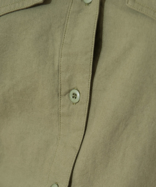 GGD SELECT(ジージーディー セレクト)の「Roger&Raw/シャツロンパース(つなぎ/オールインワン・レディース・ブラック/ベージュ/カーキ/スモークピンク・M)」の21枚目の写真