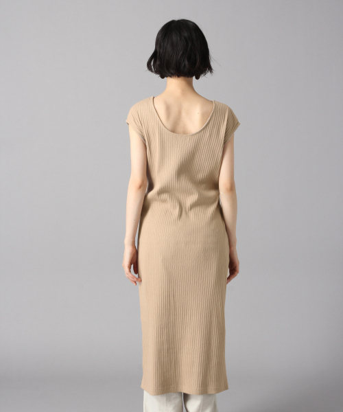 LOWRYS FARM（ローリーズファーム）の「ベルトツキリブワンピース　844142（ワンピース・レディース・チャコールグレー/ベージュ/ブルー・FREE）」の12枚目の写真