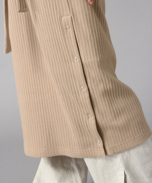 LOWRYS FARM（ローリーズファーム）の「ベルトツキリブワンピース　844142（ワンピース・レディース・チャコールグレー/ベージュ/ブルー・FREE）」の9枚目の写真