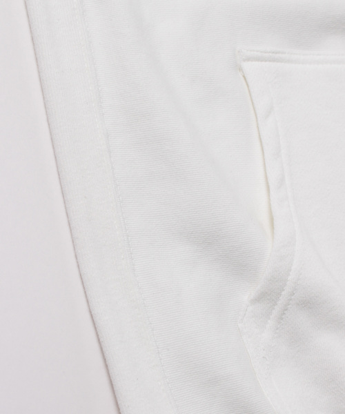 LIBERTY CITY（リバティシティ）の「【LIBERTY CITY/リバティーシティ】 [BIG C] スウェットパーカー（パーカー・メンズ・ホワイト/ブラック/グレー・2/4/3）」の17枚目の写真