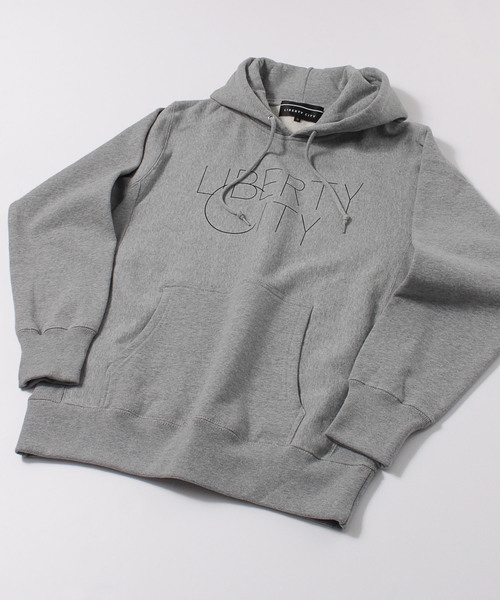 LIBERTY CITY（リバティシティ）の「【LIBERTY CITY/リバティーシティ】 [BIG C] スウェットパーカー（パーカー・メンズ・ホワイト/ブラック/グレー・2/4/3）」の11枚目の写真