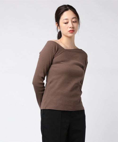 Libby&Rose(リビーアンドローズ)の「リブワンショルカットソー(Tシャツ/カットソー・レディース・ブラック/ブラウン/グレイッシュベージュ・FREE)」の7枚目の写真