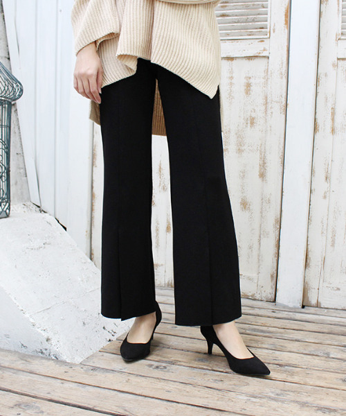 MODE ROBE（モードローブ）の「センタープレススリットパンツ（その他パンツ・レディース・ブラック/ブラウン/ベージュ・FREE）」の2枚目の写真