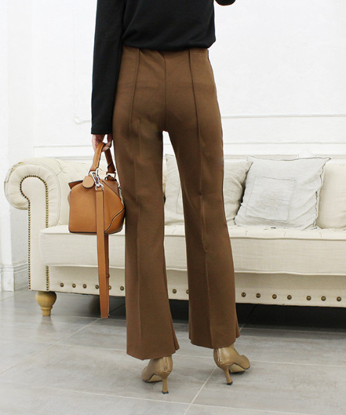 MODE ROBE（モードローブ）の「センタープレススリットパンツ（その他パンツ・レディース・ブラック/ブラウン/ベージュ・FREE）」の8枚目の写真