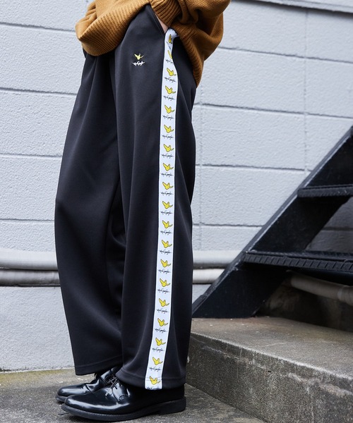 Mark Gonzales(マーク・ゴンザレス)の「Mark Gonzales/マークゴンザレス MONO-MART別注 サイドラインパンツ/3TYPE(その他パンツ・メンズ・ブラック系その他/ベージュ系その他/ブルー系その他/ブラック系その他2/ブラック系その他3/ベージュ系その他2/ベージュ系その他3/ブルー系その他2/ブルー系その他3・S/M/L)」の3枚目の写真