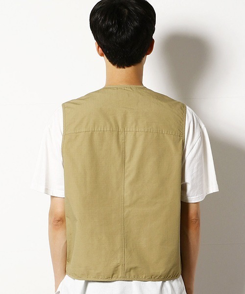 Purple&Yellow（パープルアンドイエロー）の「マルチポケットベスト（ベスト・メンズ・ブラック/ベージュ/レッド・SMALL/MEDIUM/LARGE）」の13枚目の写真