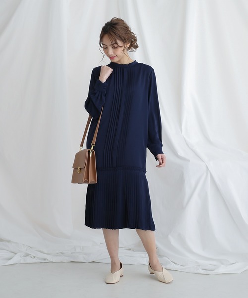 FLEUR DE KALINA(フレールドゥカリーナ)の「【FLEUR DE KALINA/フレール ドゥ カリーナ】LHELBIE タック裾プリーツワンピース(ワンピース・レディース・ブルー/ネイビー/ベージュ・FREE)」の17枚目の写真