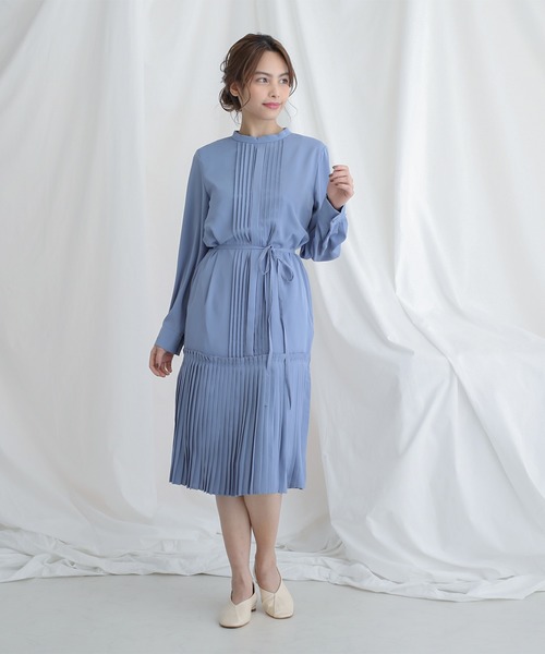 FLEUR DE KALINA(フレールドゥカリーナ)の「【FLEUR DE KALINA/フレール ドゥ カリーナ】LHELBIE タック裾プリーツワンピース(ワンピース・レディース・ブルー/ネイビー/ベージュ・FREE)」の7枚目の写真