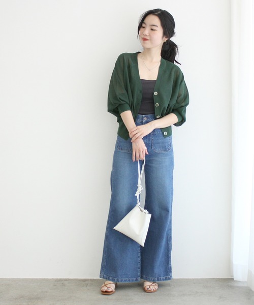 ADAM ET ROPE'（アダムエロペ）の「シルクポリエステルボタンカーディガン（カーディガン/ボレロ・レディース・ブラック/グリーン/キナリ・FREE）」の5枚目の写真