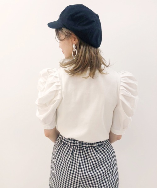 one after another NICE CLAUP（ワンアフターアナザーナイスクラップ）の「袖コンシャスボリュームプルオーバー（Tシャツ/カットソー・レディース・ベージュ/オフホワイト/ブラック・FREE）」の14枚目の写真