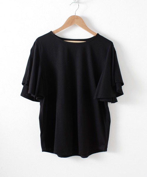 Primazel(プリマゼル)の「フリル袖オープンショルダーカットソー(Tシャツ/カットソー・レディース・ホワイト/ブラック/カーキ・LL/M/L/3L)」の2枚目の写真