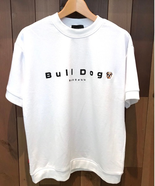 BUCCA 44(ブッカフォーティーフォー)の「【BUCCA 44】BullDogプリントプルオーバー(スウェット・メンズ・ホワイト/ブラック・LARGE/XXX-LARGE/X-LARGE/MEDIUM/XX-LARGE)」の1枚目の写真