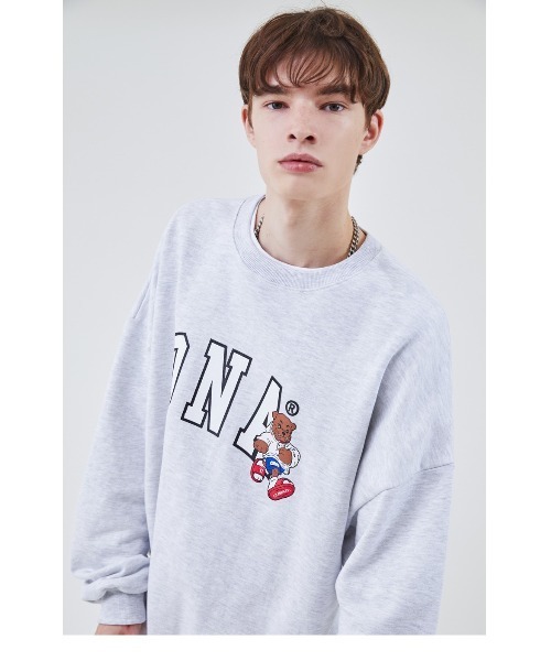 ONA(オーエヌエー)の「『ONA/オーエヌエー』BULLDOG CURVE LINE LOGO SWEATSHIRT/ブルドッグ カーブライン ロゴスウェットシャツ トレーナー(スウェット・メンズ・グレー/レッド/ブラック/ライトグレー・M/L)」の13枚目の写真