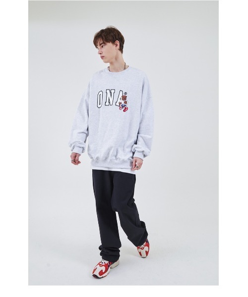 ONA(オーエヌエー)の「『ONA/オーエヌエー』BULLDOG CURVE LINE LOGO SWEATSHIRT/ブルドッグ カーブライン ロゴスウェットシャツ トレーナー(スウェット・メンズ・グレー/レッド/ブラック/ライトグレー・M/L)」の15枚目の写真