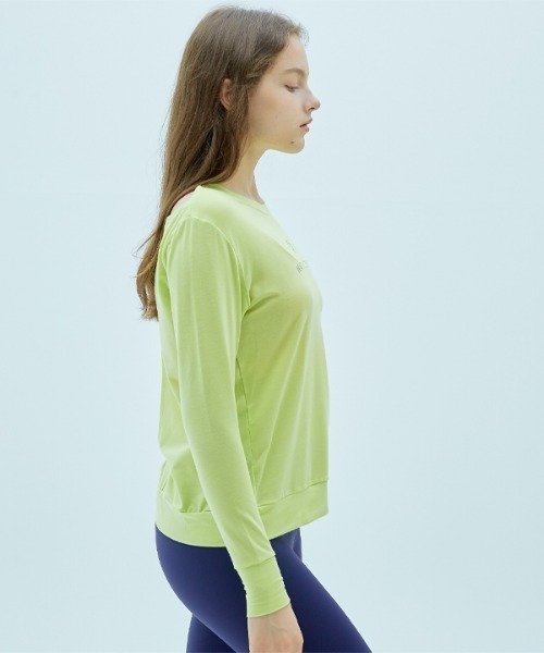 CIENNA(シエナ)の「【CIENNA 】長袖バックオープン カバーアップ / LONG SLEEVE BACKOPEN COVER-UP(スポーツグッズ・レディース・パープル/ロイヤルブルー/カーキオリーブ/ホワイト/ライム/チャコール/ブラック・MEDIUM/SMALL/LARGE)」の22枚目の写真