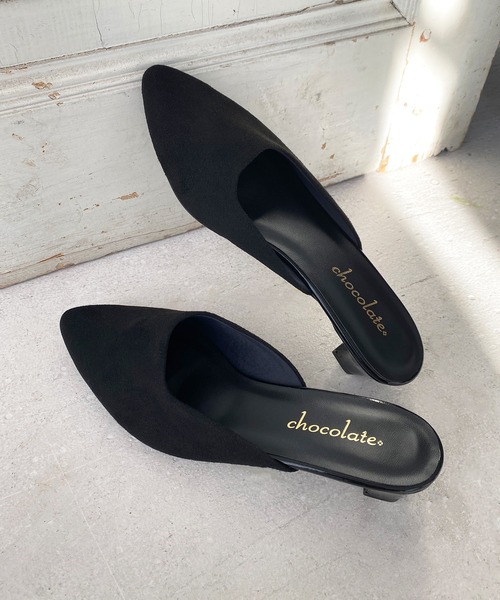 chocolates（チョコラテス）の「アーモンドトゥミュール【日本製】（パンプス・レディース・ブラック/ブルー/グレイッシュベージュ・24cm/22cm/23cm/22.5cm/24.5cm/25cm/23.5cm）」の8枚目の写真