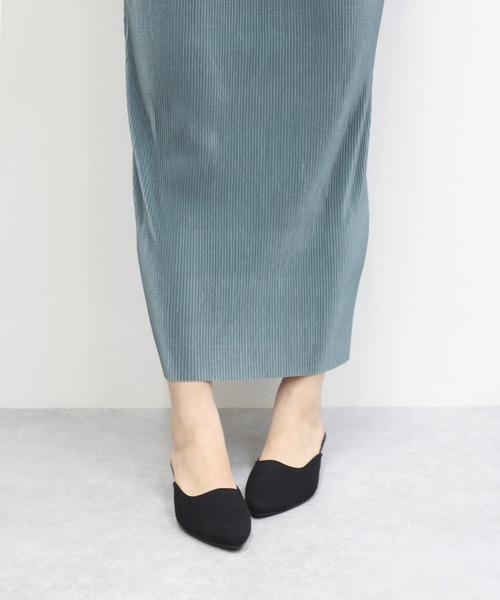 chocolates（チョコラテス）の「アーモンドトゥミュール【日本製】（パンプス・レディース・ブラック/ブルー/グレイッシュベージュ・24cm/22cm/23cm/22.5cm/24.5cm/25cm/23.5cm）」の9枚目の写真