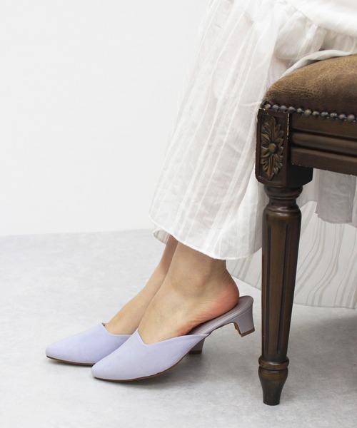 chocolates（チョコラテス）の「アーモンドトゥミュール【日本製】（パンプス・レディース・ブラック/ブルー/グレイッシュベージュ・24cm/22cm/23cm/22.5cm/24.5cm/25cm/23.5cm）」の18枚目の写真