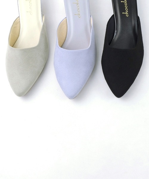 chocolates（チョコラテス）の「アーモンドトゥミュール【日本製】（パンプス・レディース・ブラック/ブルー/グレイッシュベージュ・24cm/22cm/23cm/22.5cm/24.5cm/25cm/23.5cm）」の20枚目の写真