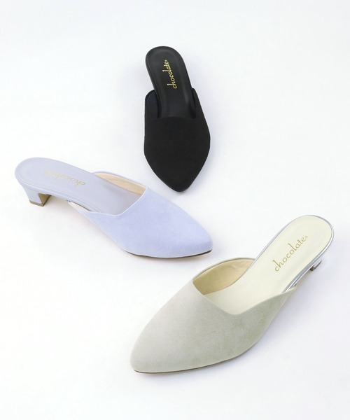 chocolates（チョコラテス）の「アーモンドトゥミュール【日本製】（パンプス・レディース・ブラック/ブルー/グレイッシュベージュ・24cm/22cm/23cm/22.5cm/24.5cm/25cm/23.5cm）」の21枚目の写真