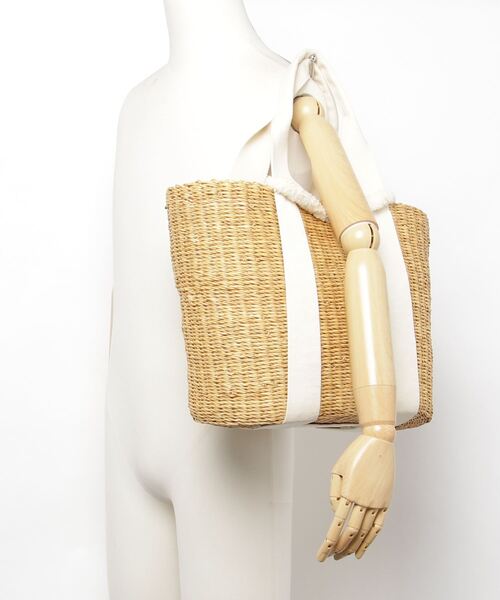 MUUN(ムーニュ)の「MUUN CABA G STRAW BAG(トートバッグ・レディース・ホワイト・ONE SIZE)」の5枚目の写真