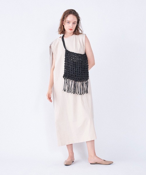 Laugoa(ラウゴア)の「MOLEN ショルダー かごバッグ(かごバッグ・レディース・ホワイト/ブラック/オレンジ/エメラルド・9)」の5枚目の写真
