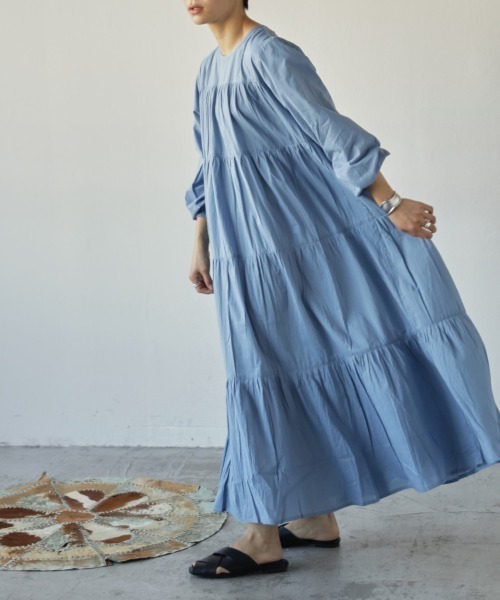 Auntie Rosa Holiday(アンティローザホリデー)の「ティアードロングワンピース(ワンピース・レディース・ブラック/オフホワイト/ブルー/ライトグリーン・FREE)」の4枚目の写真