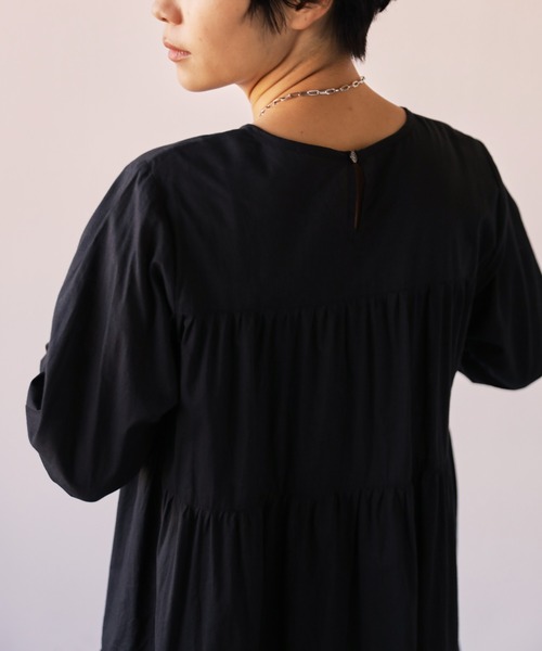 Auntie Rosa Holiday(アンティローザホリデー)の「ティアードロングワンピース(ワンピース・レディース・ブラック/オフホワイト/ブルー/ライトグリーン・FREE)」の22枚目の写真