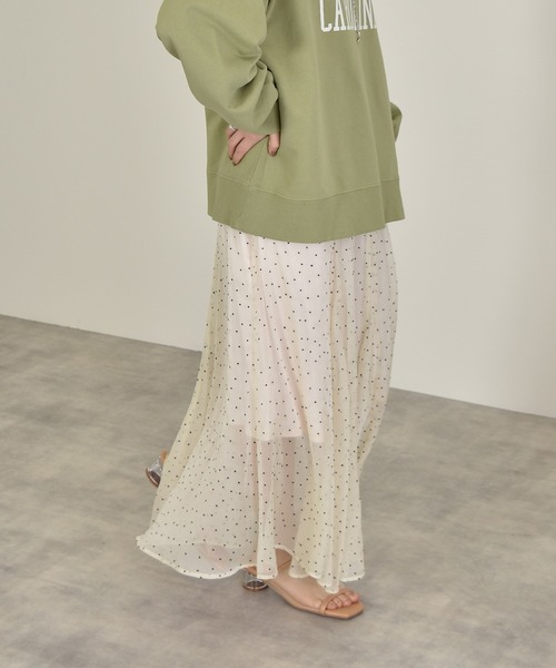 w closet(ダブルクローゼット)の「ドット楊柳フレアスカート(スカート・レディース・オフホワイト/サックスブルー系1/ライム・FREE)」の18枚目の写真