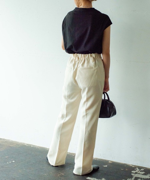 WEGO(ウィゴー)の「WEGO/【ZOZOTOWN&一部店限定】コットンノースリーブTシャツ(タンクトップ・レディース・ホワイト/スミクロ/ホワイト系その他5/ブルー系その他5/ライトブラウン/ブラック/グリーン/パープル/ワイン・FREE)」の21枚目の写真