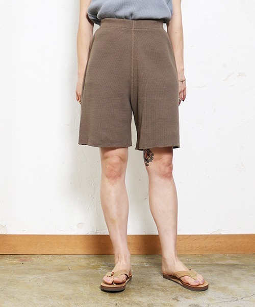 WALLA WALLA SPORT（ワラワラスポーツ）の「THERMAL SHORT/ サーマルショーツ（その他パンツ・レディース・ブラウン/ラベンダー/レッド系/グレー系その他/ナチュラル/オレンジ/グリーン/ピンク・MEDIUM）」の3枚目の写真