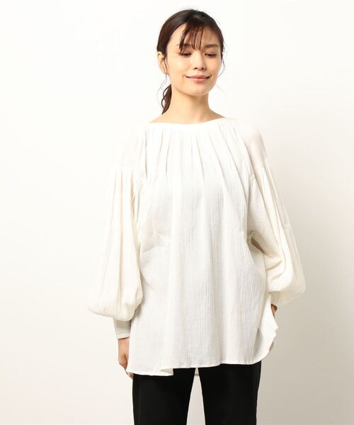 TITE IN THE STORE（ティテ　インザ　ストア）の「バックリボンボリュームスリーブ長袖ブラウス（シャツ/ブラウス・レディース・ピンク/オフホワイト/ブルー・38）」の15枚目の写真