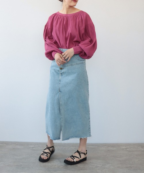 TITE IN THE STORE（ティテ　インザ　ストア）の「バックリボンボリュームスリーブ長袖ブラウス（シャツ/ブラウス・レディース・ピンク/オフホワイト/ブルー・38）」の10枚目の写真