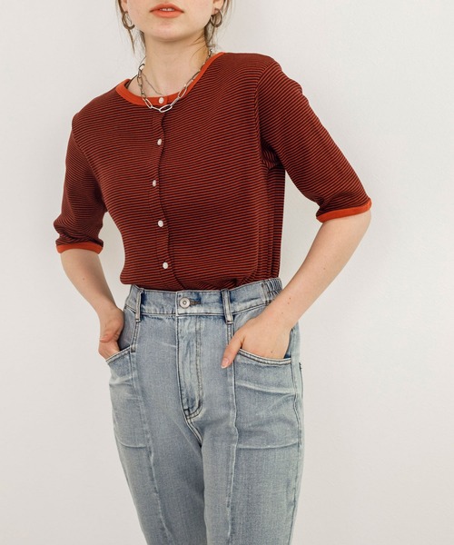 w closet(ダブルクローゼット)の「テレコボーダークルー5分袖カーディガン(カーディガン/ボレロ・レディース・ホワイト×ブラック/ピンク系その他/サックスブルー/ブラウン/ライトパープル・FREE)」の3枚目の写真