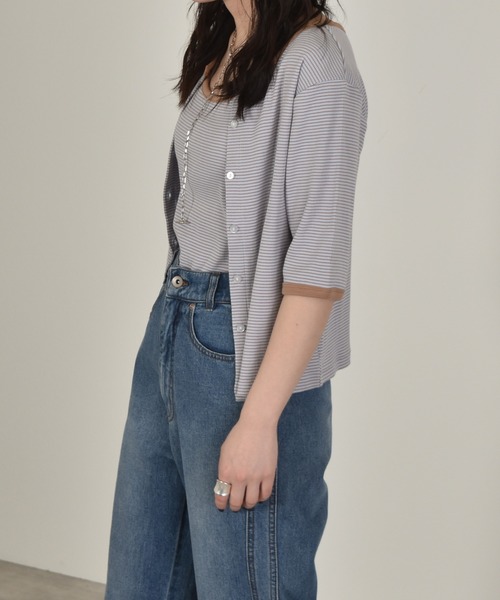 w closet(ダブルクローゼット)の「テレコボーダークルー5分袖カーディガン(カーディガン/ボレロ・レディース・ホワイト×ブラック/ピンク系その他/サックスブルー/ブラウン/ライトパープル・FREE)」の17枚目の写真