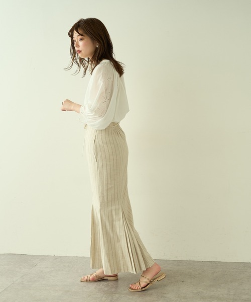 natural couture（ナチュラルクチュール）の「【大人ナチュ】ボリュームスリーブ刺繍ブラウス（シャツ/ブラウス・レディース・ネイビー/オフホワイト/その他1・FREE）」の11枚目の写真