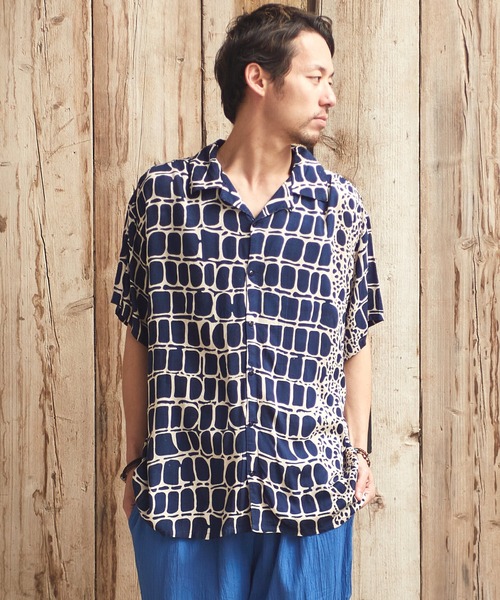 チャイハネ(チャイハネ)の「【チャイハネ】ジャングルMEN'Sシャツ(シャツ/ブラウス・メンズ・ホワイト/ベージュ/ネイビー/ブラウン/グリーン/グレー/マスタード/ライトブラウン/カーキ・FREE)」の8枚目の写真