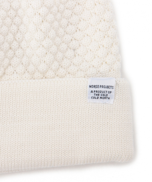 BEAUTY&YOUTH UNITED ARROWS（ビューティーアンドユースユナイテッドアローズ）の「＜Norse Projects＞ BUBBLE BEANIE/ニット帽（ハット・メンズ・ホワイト/ネイビー・ONE）」の4枚目の写真