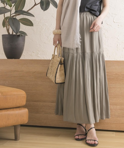 URBAN RESEARCH（アーバンリサーチ）の「プリーツティアードスカート