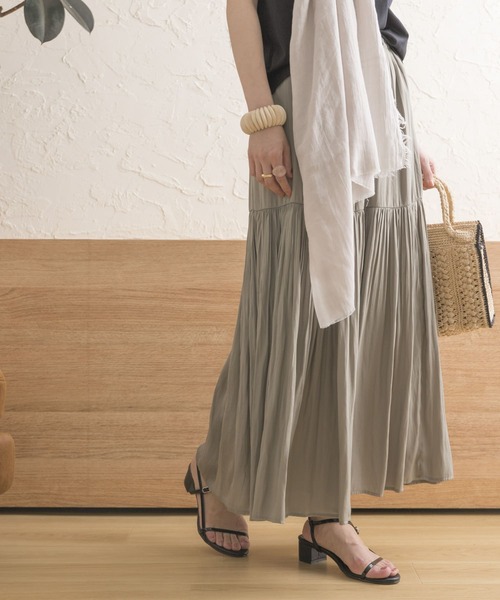 URBAN RESEARCH（アーバンリサーチ）の「プリーツティアードスカート