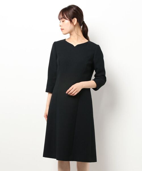 HANAE MORI ALMA EN ROSE(ハナエモリ アルマ・アン・ローズ)の「【HANAE MORI ALMA EN ROSE】ワンピース(ワンピース・レディース・ブラック/ベージュ・40/38/36)」の2枚目の写真