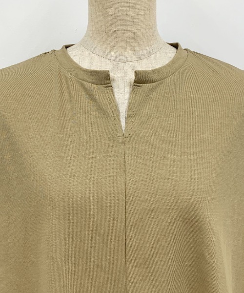 DIARIUM（ディアリウム）の「バック異素材プリーツプルオーバー（Tシャツ/カットソー・レディース・イエロー/グリーン・M）」の9枚目の写真