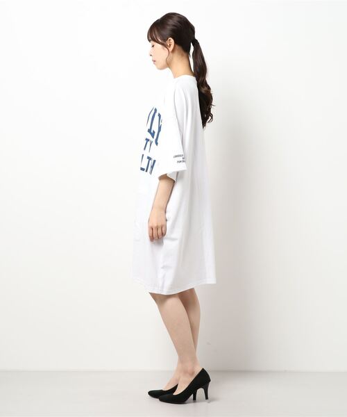 RODEO CROWNS WIDE BOWL（ロデオクラウンズワイドボウル）の「ポケットTシャツワンピース（ワンピース・レディース・ホワイト/ブラック/グリーン・FREE）」の4枚目の写真