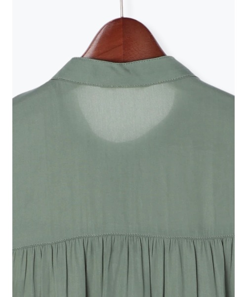 Te chichi(テチチ)の「バンドカラーティアードチュニックブラウス(シャツ/ブラウス・レディース・ベージュ/グリーン/チャコール・フリ-)」の20枚目の写真