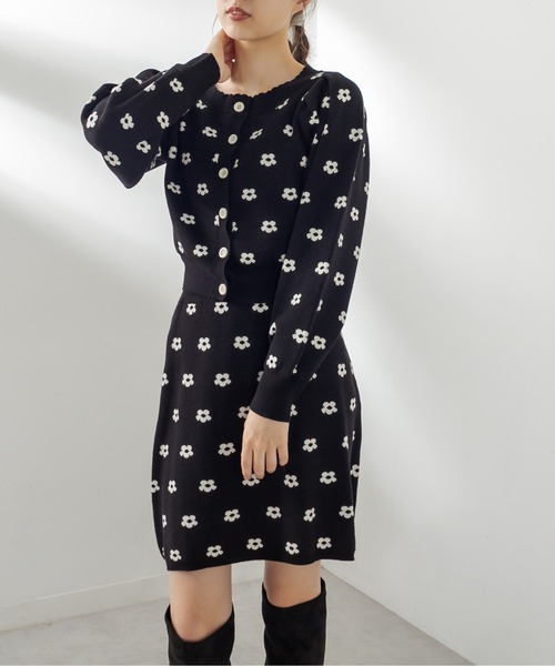 OLIVE des OLIVE（オリーブデオリーブ）の「テクなしでしゃれ感高まる。花ジャガードニットアップ（ワンピース・レディース・ブラック/ラベンダー/アイボリー/ベージュ/ピンク/スミクロ・FREE）」の3枚目の写真